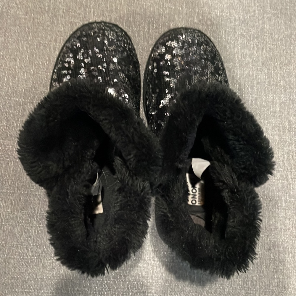 Sonoma Black and Silver Sequins Faux Fur Boots - Picture 6 of 15